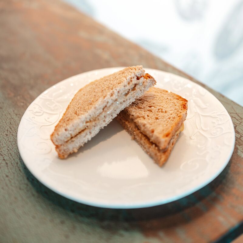 hawaii style peanut butter and jelly sandwich